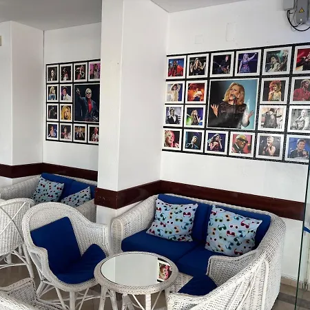 Aqualux Golden Sun Amazing 公寓 *