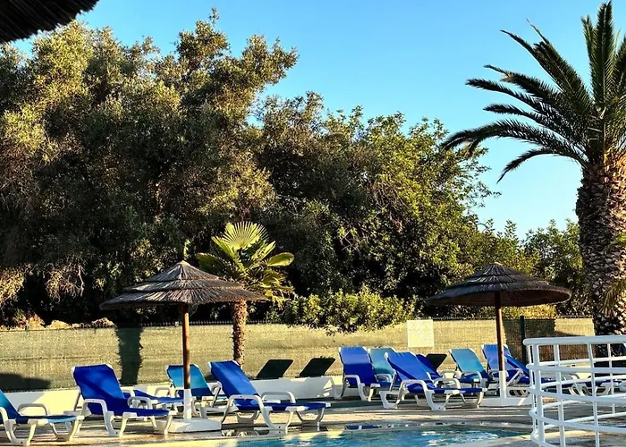 Aqualux Golden Sun Amazing * البوفيرا