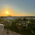 Aqualux Golden Sun Amazing Αλμπουφέιρα